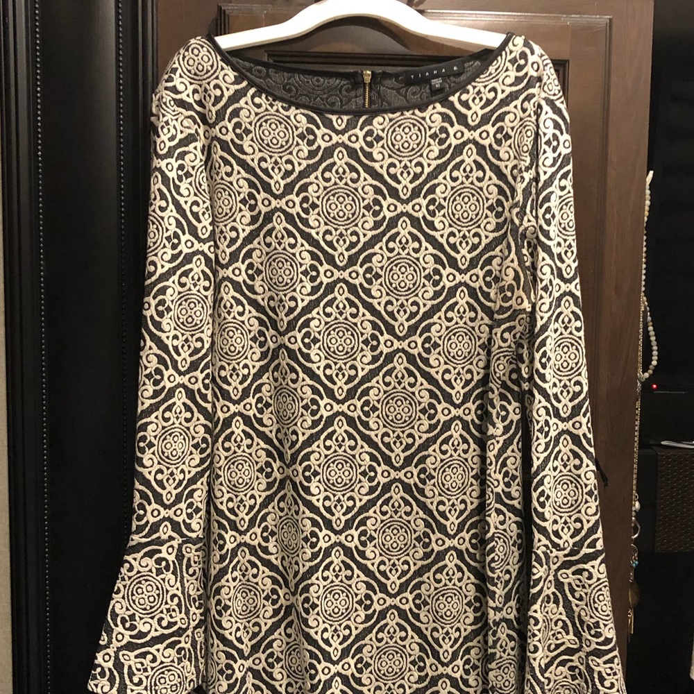 Tiana B Dress